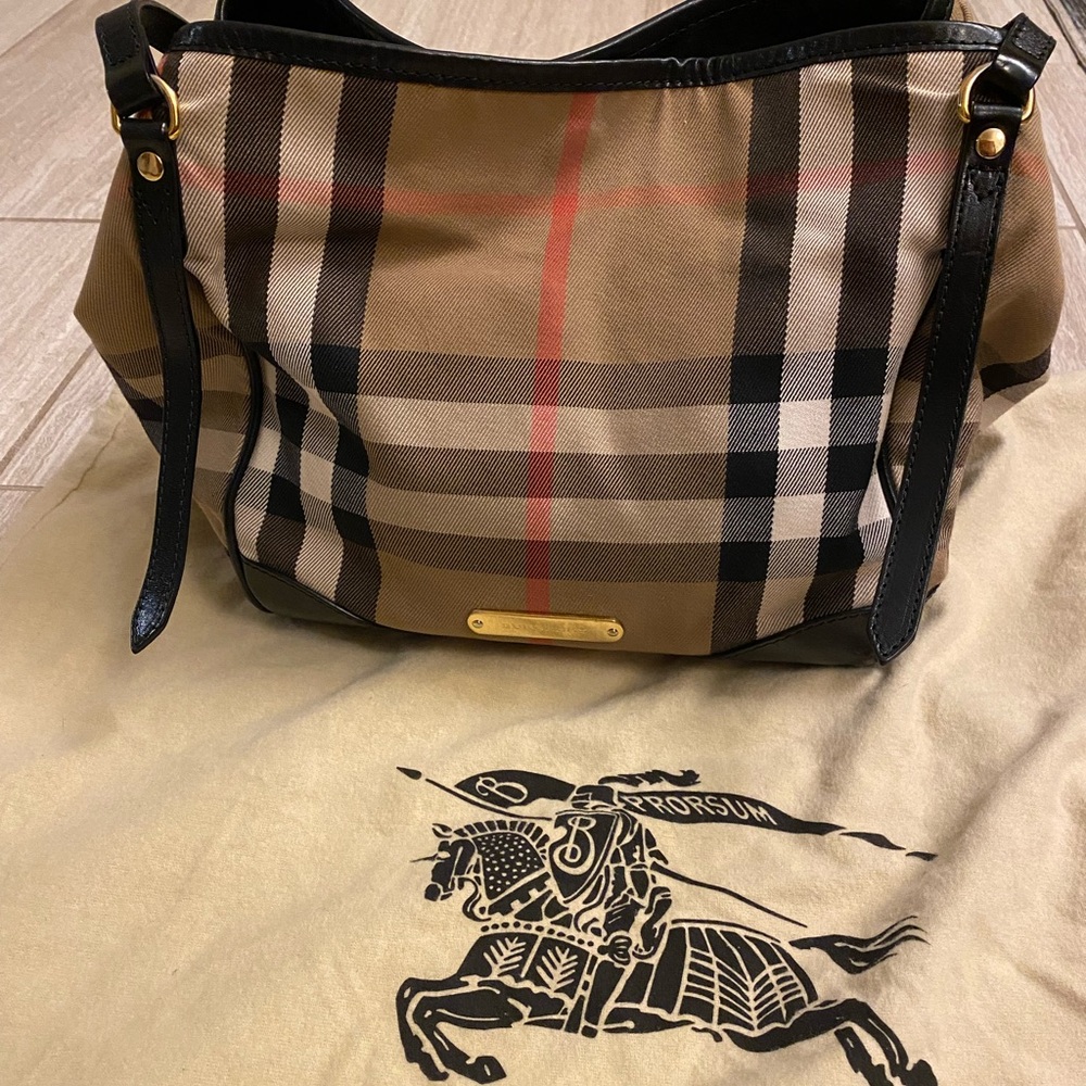 Burberry Purse
